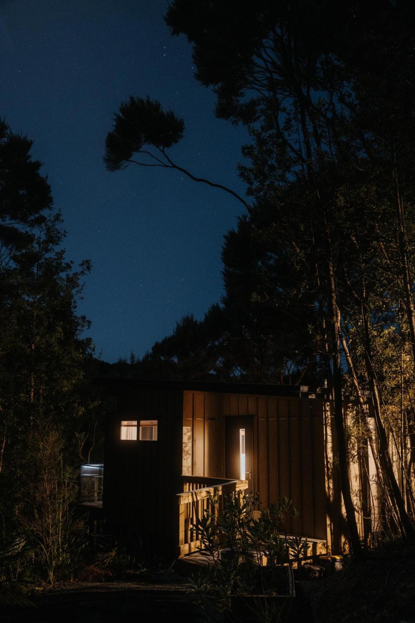 Treetop Tranquility At Rekindle Tree Houses Opua Eksteriør billede